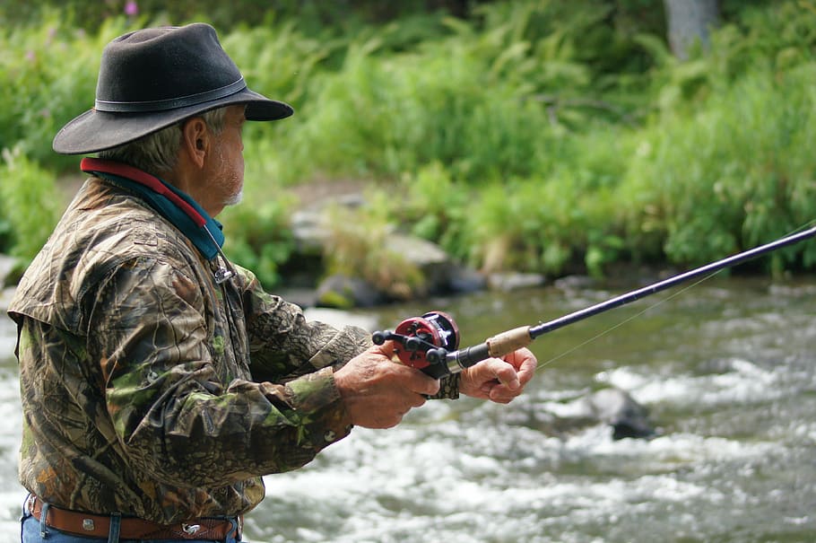 Where to Put Weights on Fishing Line? Essential Tips & Techniques!